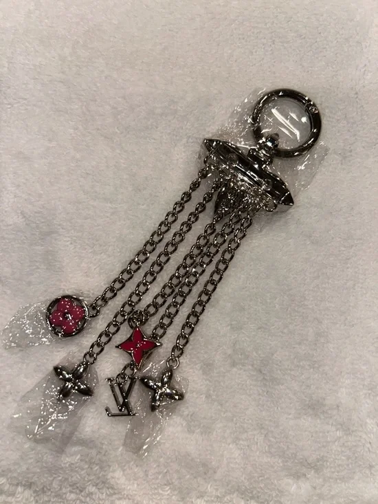 BAG CHARM - Picture 5 of 7